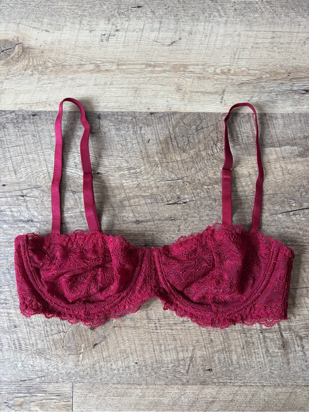 Out From Under 32B Red Lace Chantilly Balconette Bra